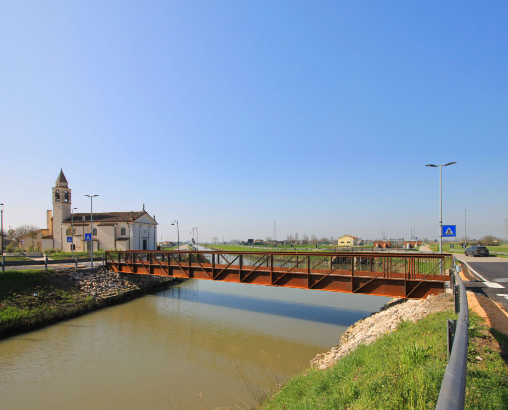 Passerella ciclopedonale Lova